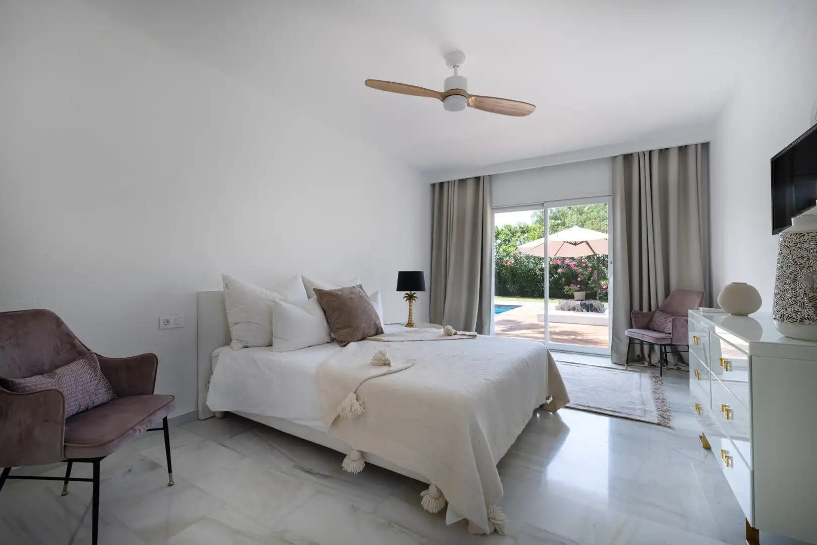 Casa con piscina en venta en Elviria - Cabopino, imagen 8