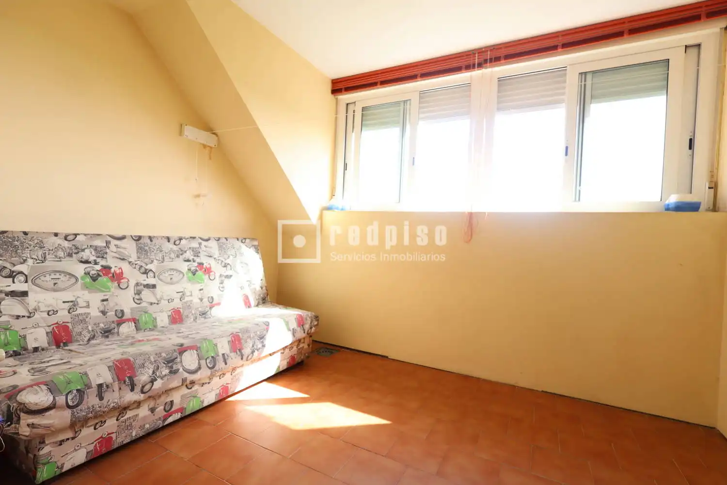 Bedroom of Duplexes for sale in Madrid  with Air Conditioner, Heating and Private garden