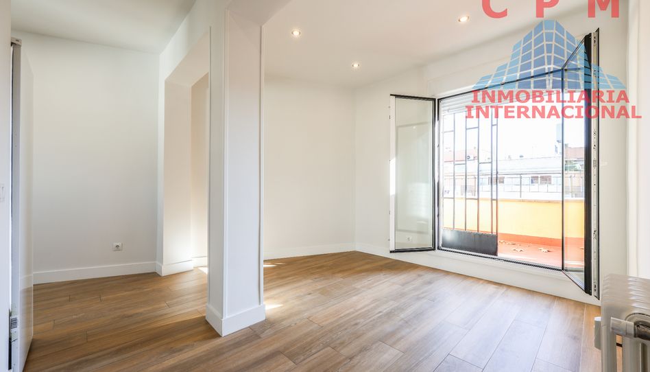 Ático de alquiler en Acacias - Imagen 2