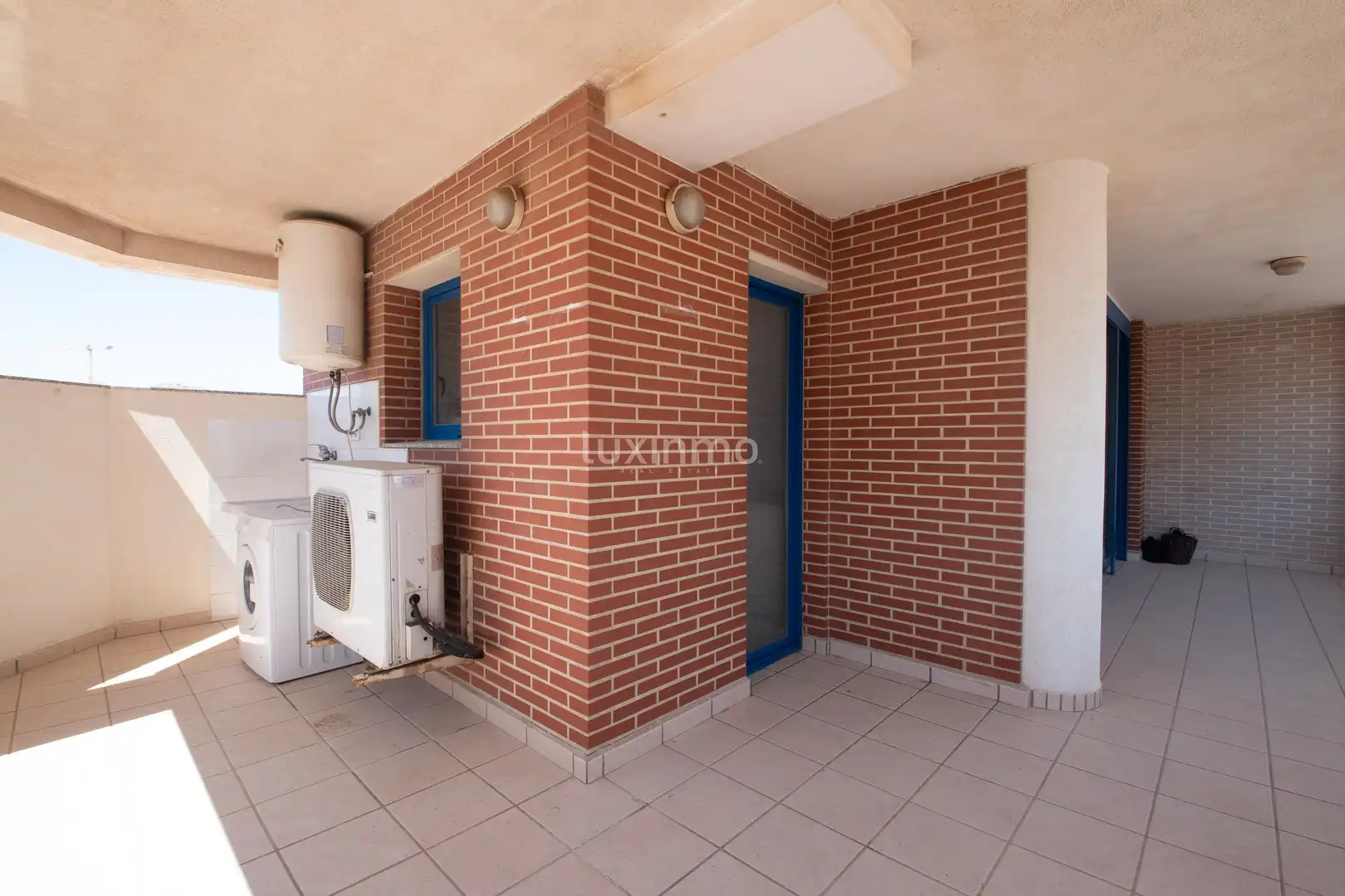 Flat with terrace for sale in Zona Levante - Playa Fossa, imagen 5