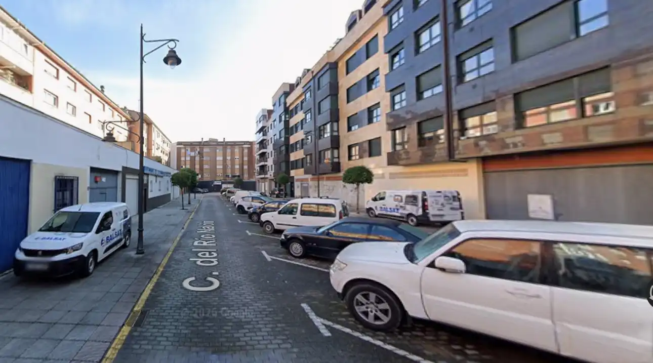 Individual for sale in Lugones, imagen 3