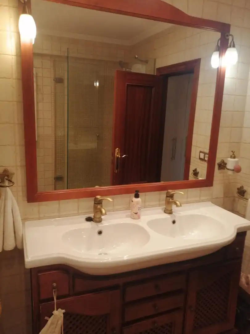 Badezimmer von Wohnung zum Verkauf in Barakaldo  mit Heizung, Terrasse und Möbliert