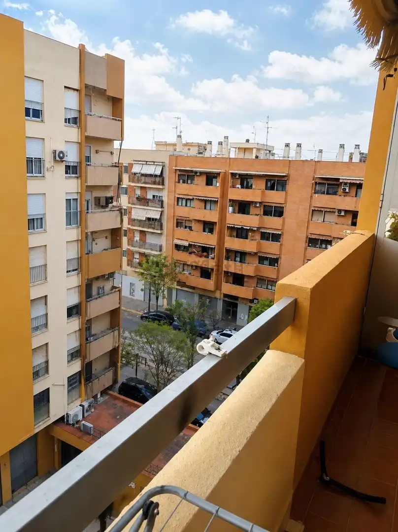 Balcony of Flat for sale in Valencia  with Furnished and Balcony