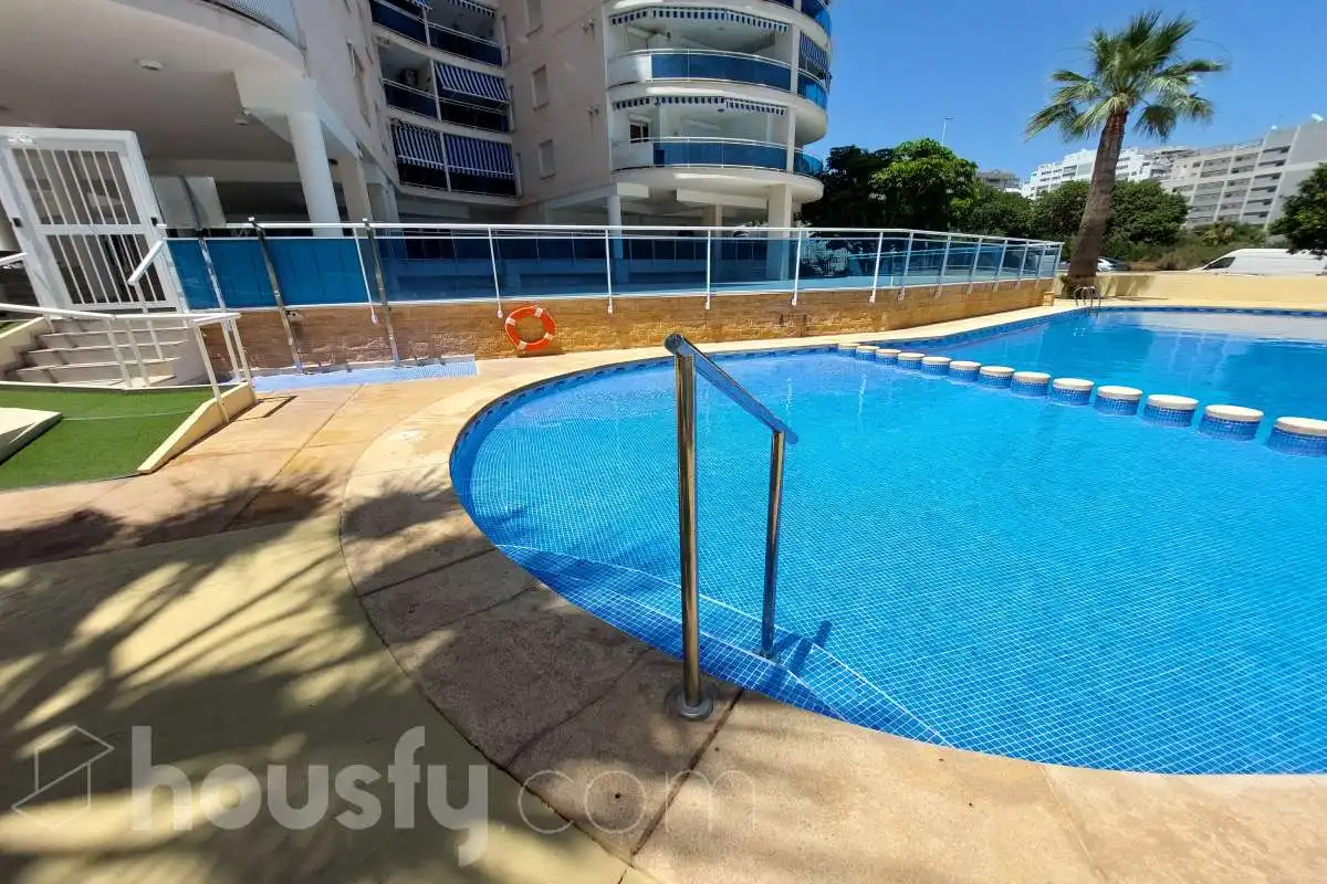 Piscina de Pis en venda en Villajoyosa / La Vila Joiosa amb Aire condicionat, Jardí privat i Terrassa