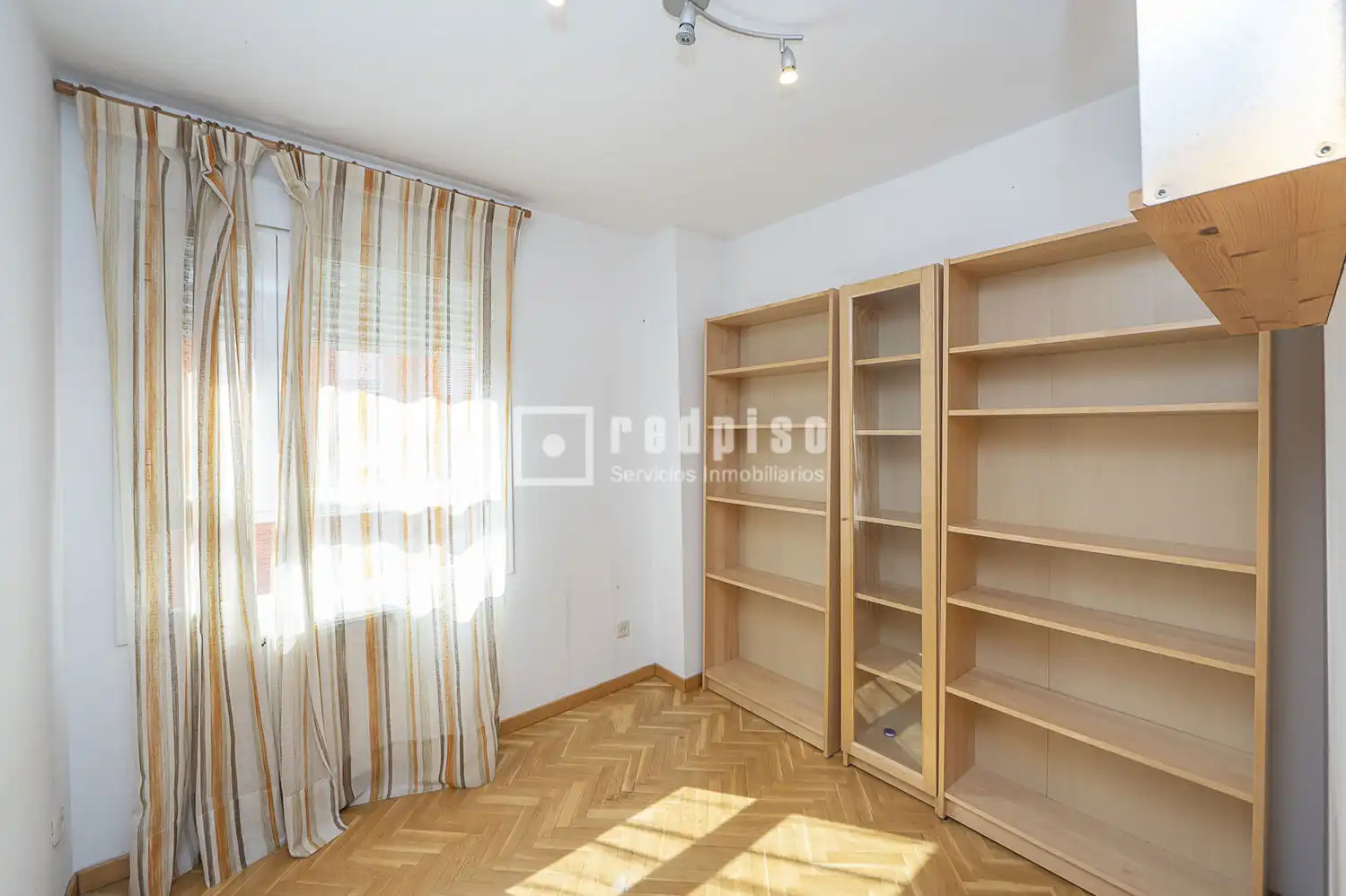 Schlafzimmer von Wohnung zum Verkauf in Valdemoro mit Klimaanlage, Heizung und Privatgarten