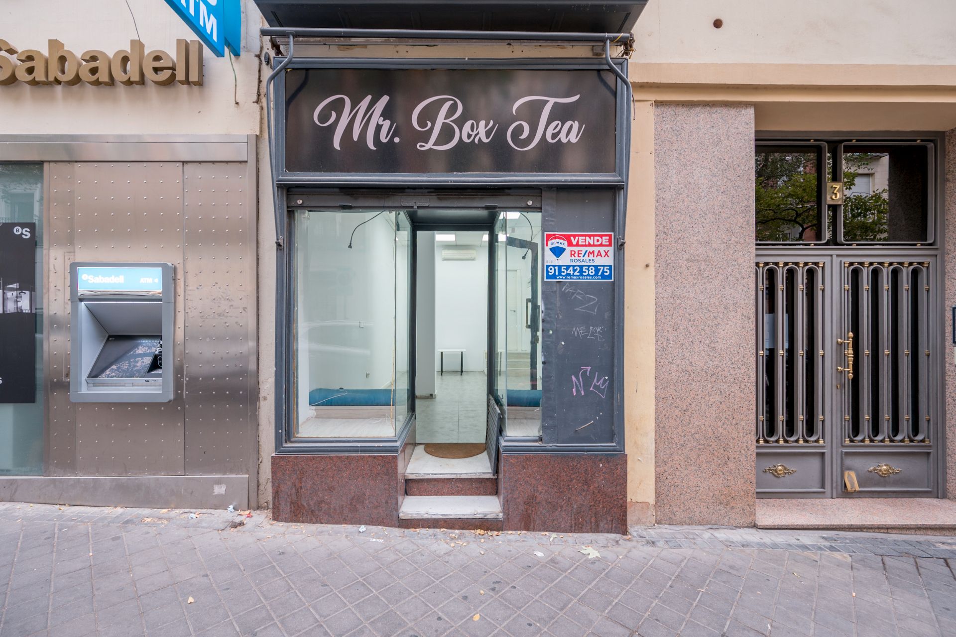 Premises for sale in  Madrid Capital  with Air Conditioner