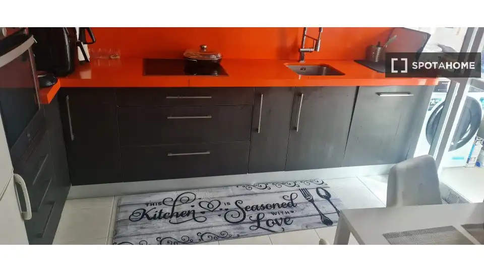 Cocina de Piso para compartir en Vigo  con Aire acondicionado, Terraza y Amueblado