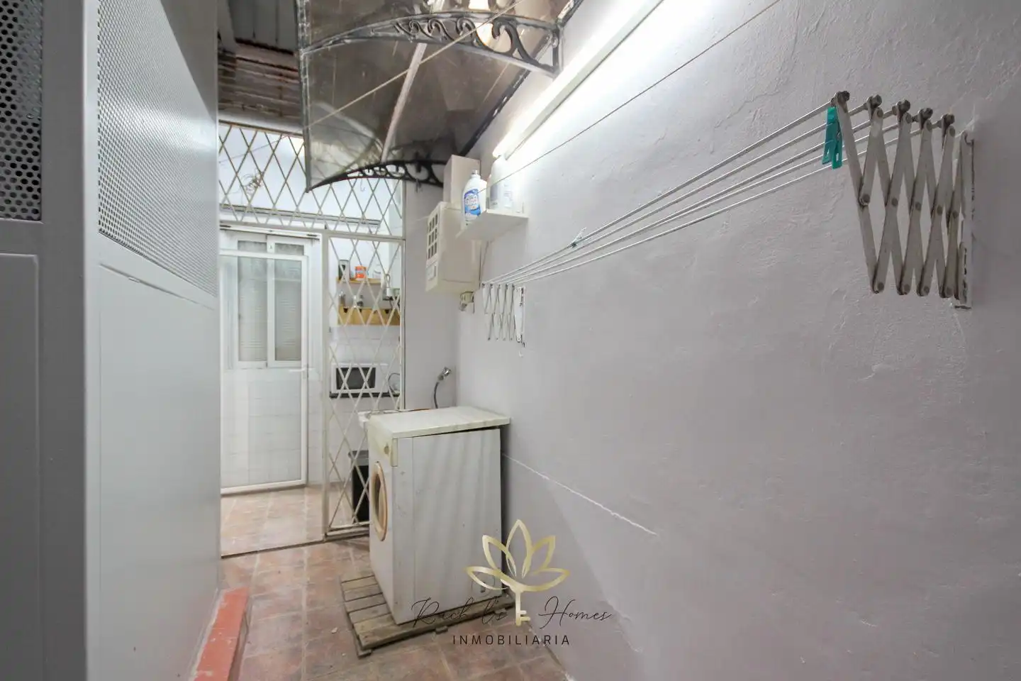 Erdgeschoss zum Verkauf in Barcelona mit Heizung, Parkett und Terrasse