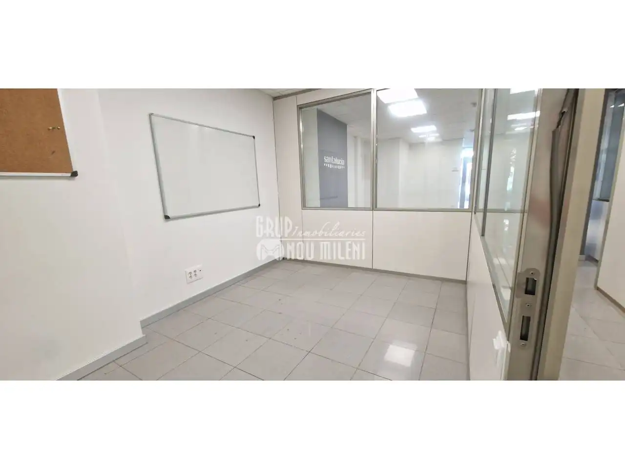 Commercial properties for rent in Catarroja  with Air Conditioner