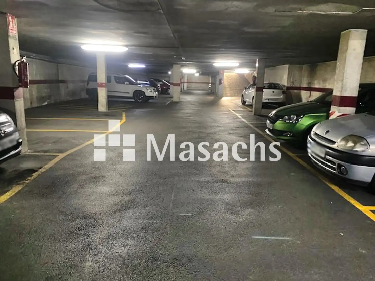 Parkplatz von Garage zum Verkauf in Terrassa