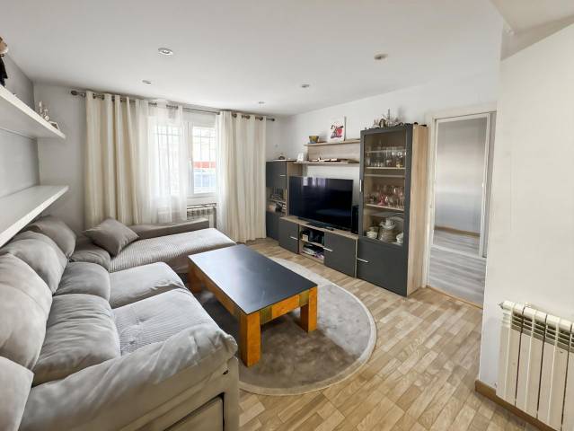 Planta baja en Venta en De Santa Rafaela María Del Sagrado Corazón en Entrevías