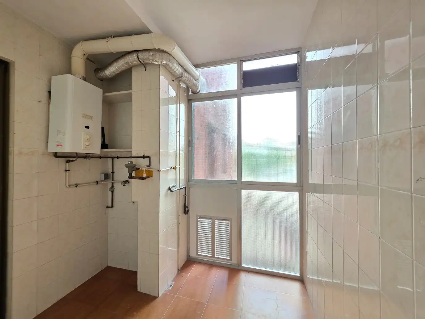 Flat for sale in Sabadell  with Oven and Alarm
