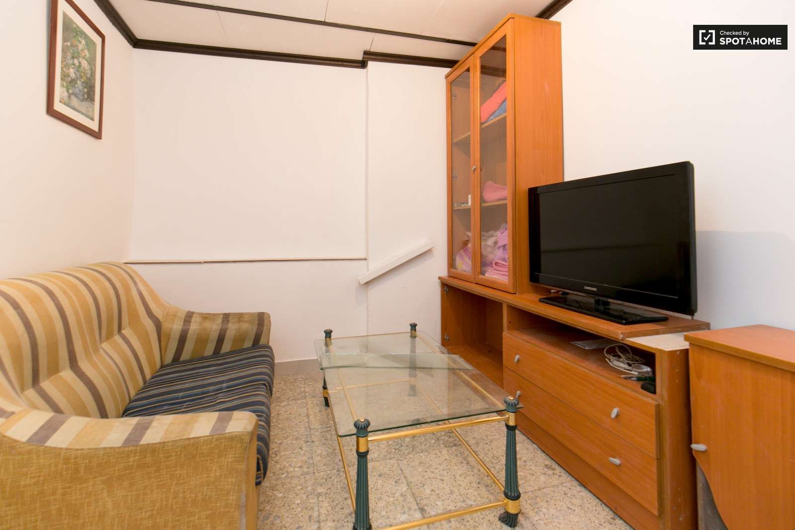 Living room of Apartment for share in  Granada Capital  with Air Conditioner, Terrace and Furnished