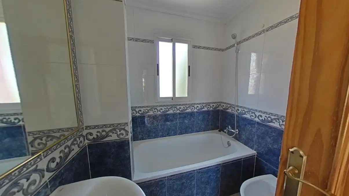 Casa adosada en venda a C/ Fluorita, Residencial Lomas de Cabo Roig , La Regia