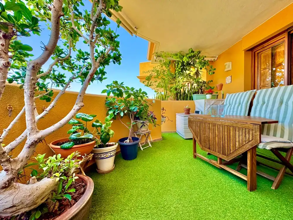 Apartamento con piscina en venta en Punta Prima, imagen 7