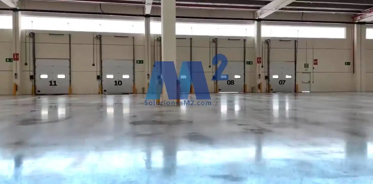 Nave industrial en alquiler en Carrer de la Verge de Montserrat, imagen 4