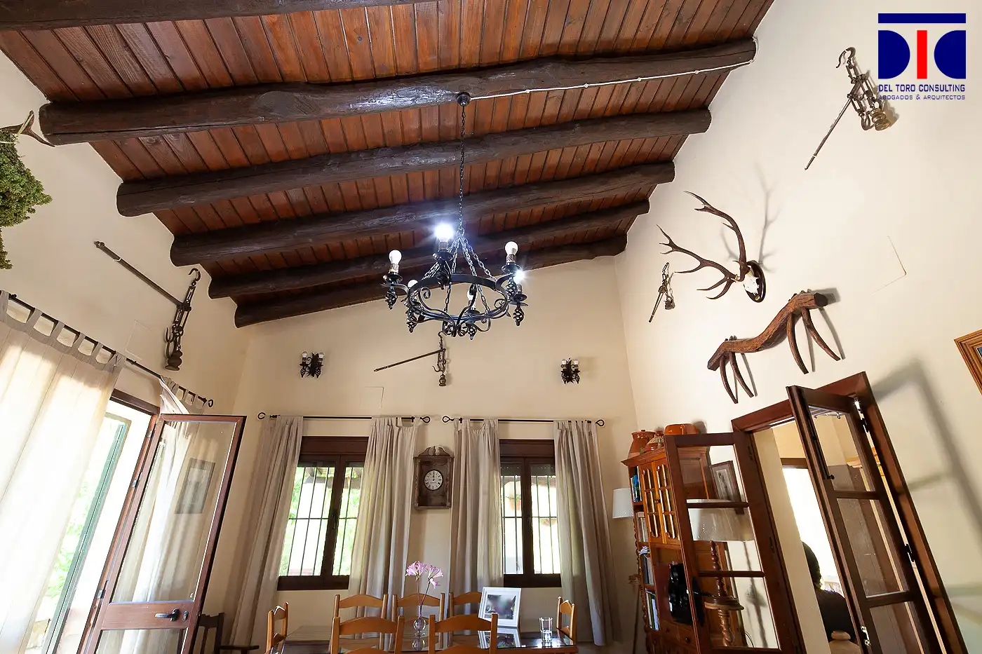 Comedor de Finca rústica en venta en Fuenteheridos con Aire acondicionado, Calefacción y Jardín privado
