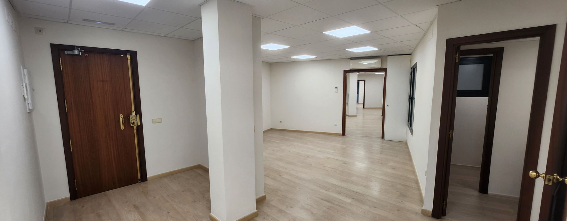 Oficina de lloguer en  Palma de Mallorca amb Aire condicionat, Calefacció i Traster