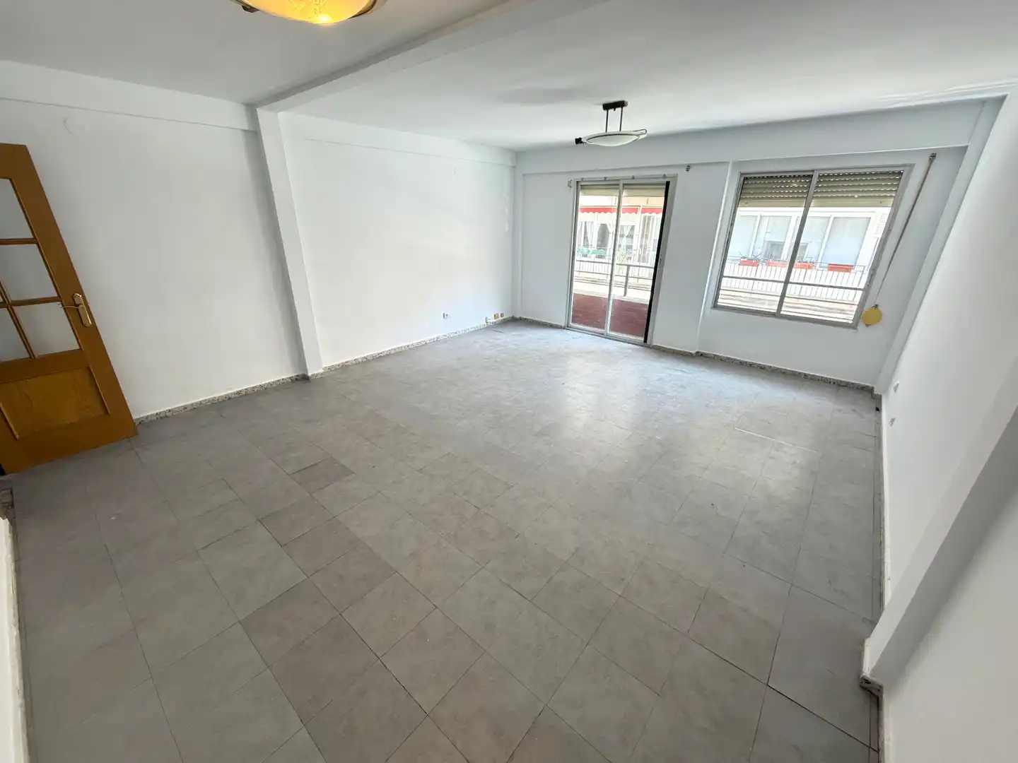Sala d'estar de Pis en venda en Alicante / Alacant amb Forn i Balcó