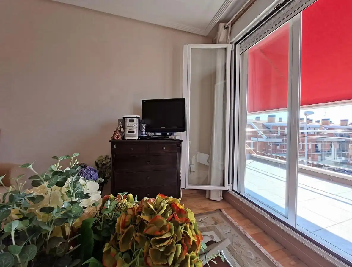 Living room of Flat for sale in Vilagarcía de Arousa  with Heating, Private garden and Terrace