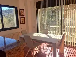 Menjador de Casa o xalet de lloguer en Sant Cugat del Vallès amb Aire condicionat, Calefacció i Jardí privat