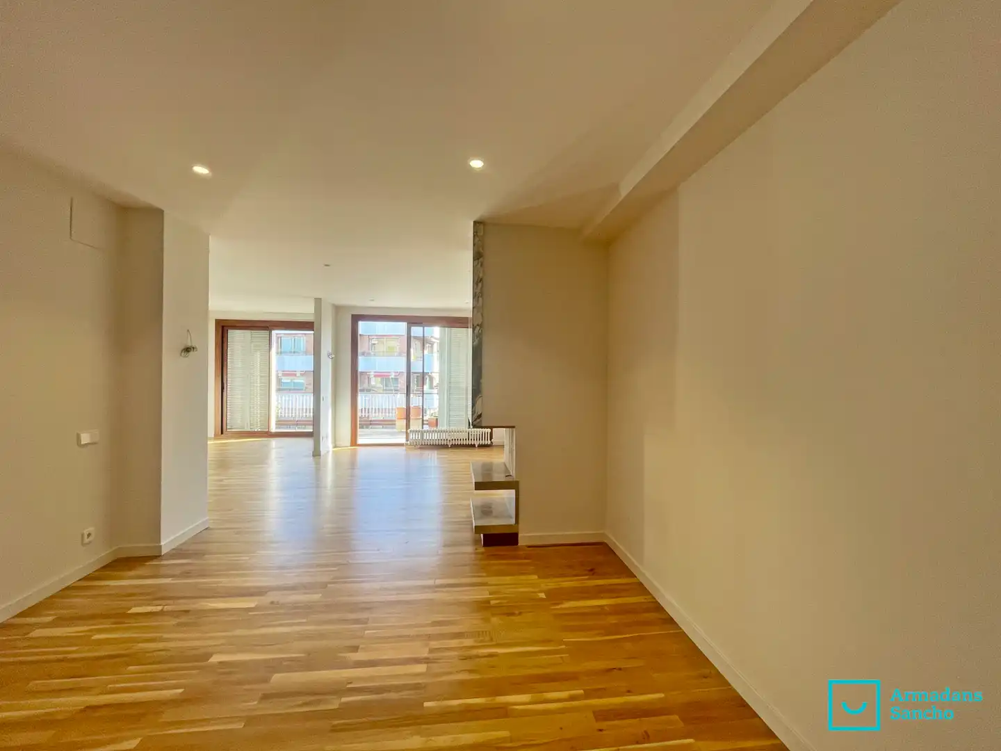 Living room of Flat for rent in  Barcelona Capital  with Air Conditioner, Heating and Parquet flooring
