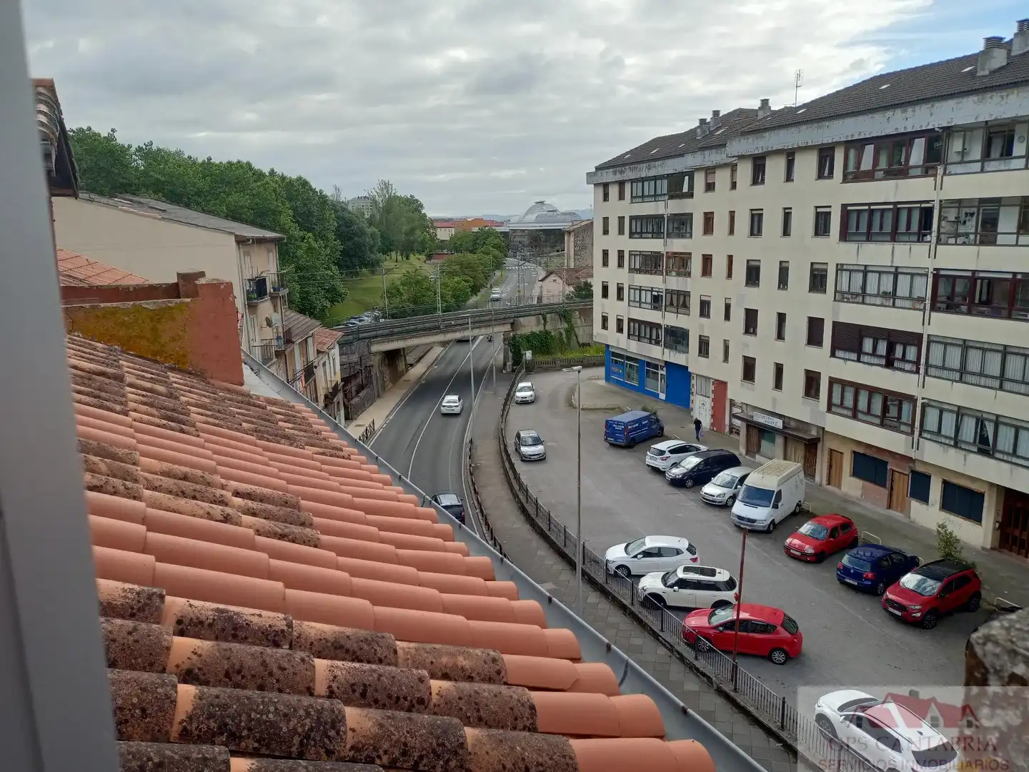 Apartament amb terrassa en venda a Alisal - San Román