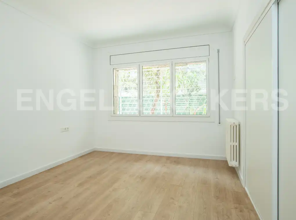 Bedroom of Flat for rent in Barcelona  with Air Conditioner, Heating and Private garden