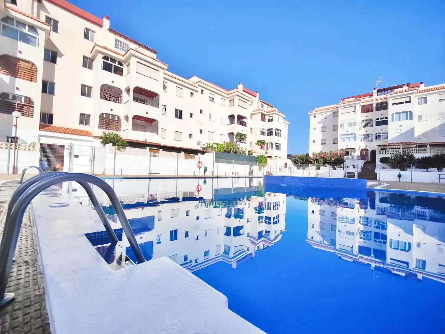 Piscina de Planta baja en venta en Arona con Jardín privado, Terraza y Amueblado