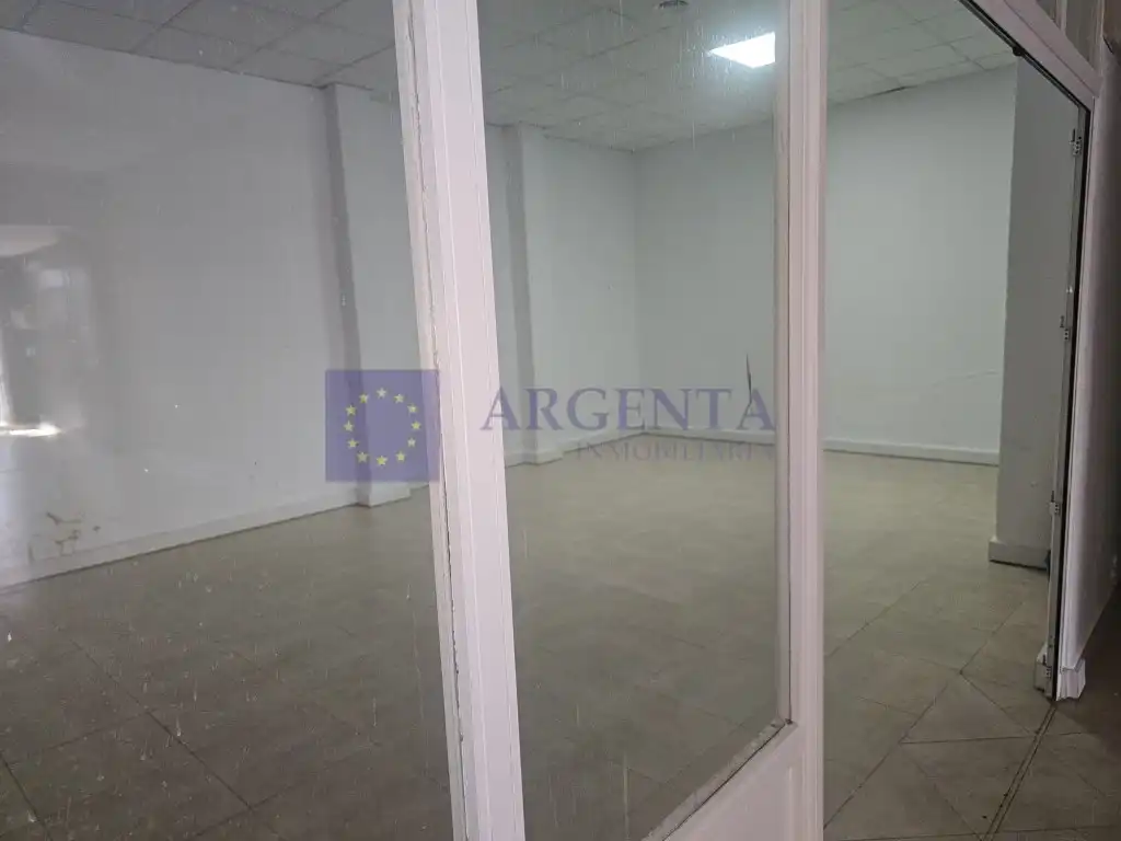 Locale commerciale in affitto a Calle Alfonso Ix, imagen 12