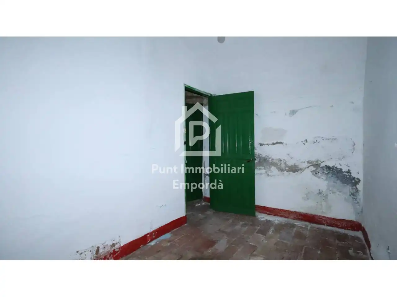 Houses for sale in Santa Llogaia d'Àlguema