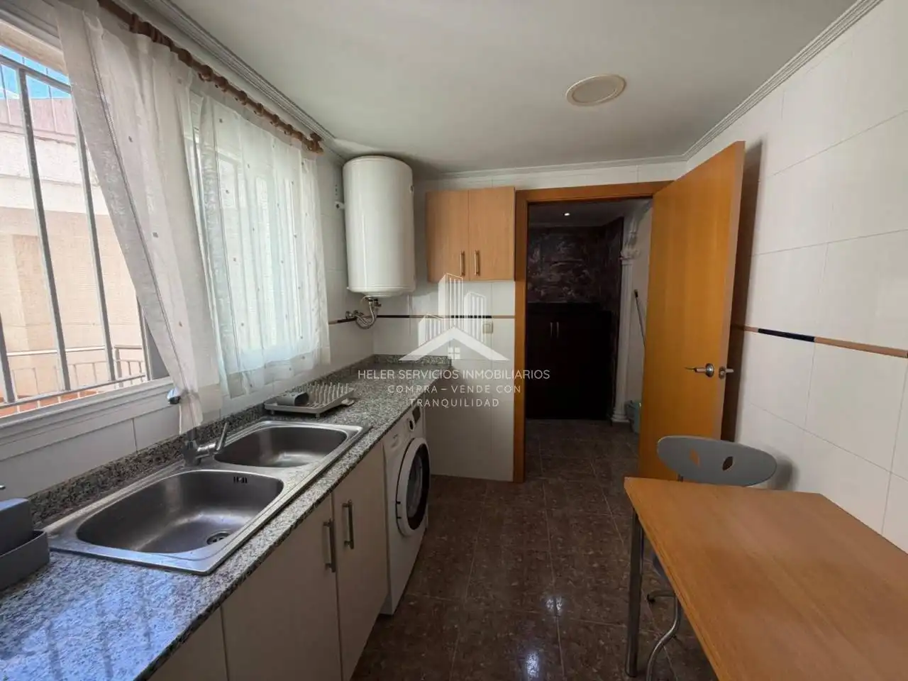 Flat with lift to rent in Calle Vicente Sos Baynat, imagen 7