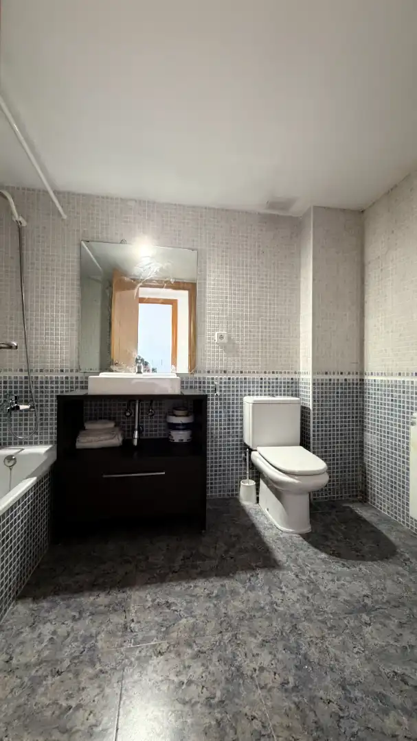 Bany de Casa o xalet en venda en Torredembarra amb Aire condicionat, Calefacció i Terrassa