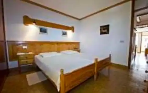 Habitación de Edificio en venta en San Cristóbal de la Laguna con Piscina comunitaria