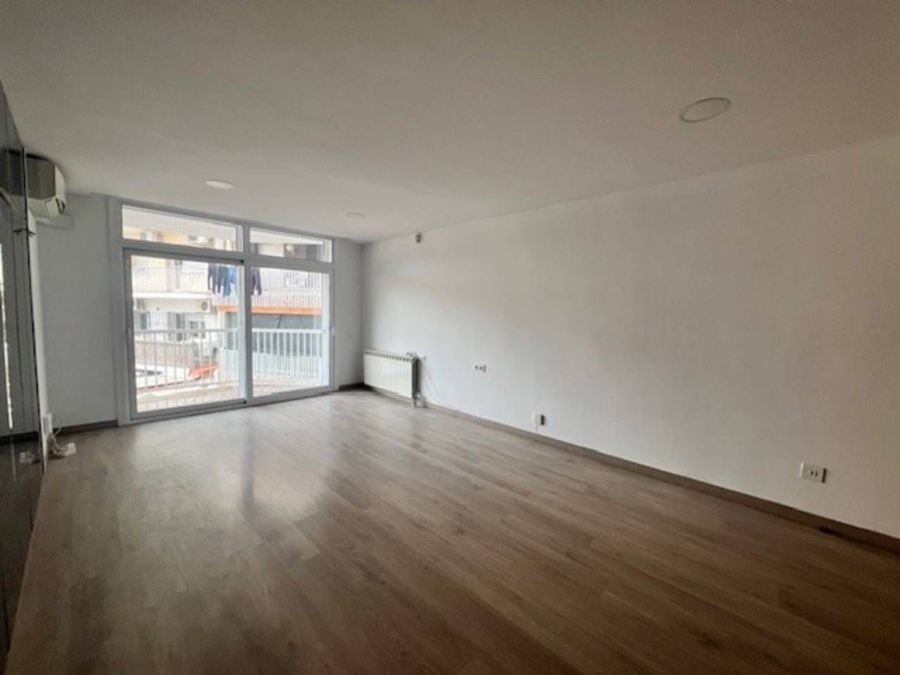 Living room of Flat for sale in Manresa  with Air Conditioner, Heating and Parquet flooring