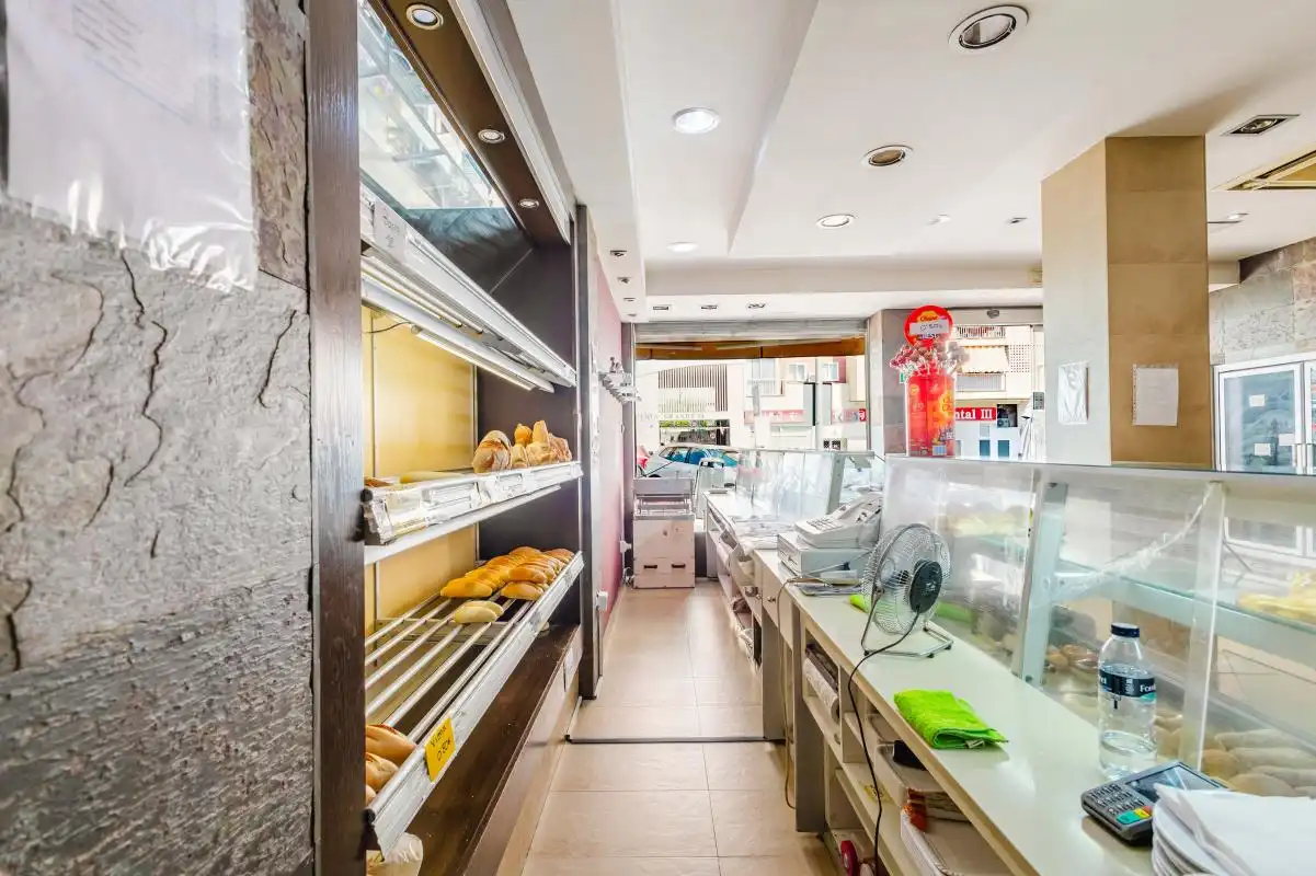 Local en venta en Marbella con Calefacción