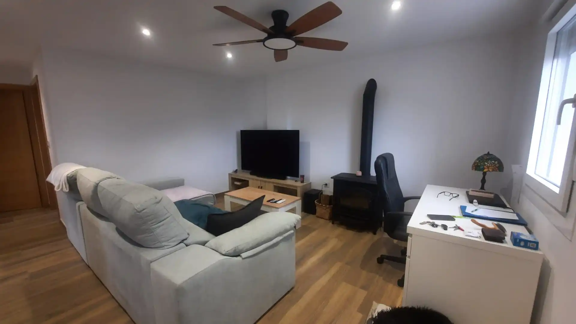 Living room of Flat for rent in Vigo   with Heating, Parquet flooring and Terrace