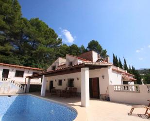 Vista exterior de Finca rústica en venda en Bolulla amb Aire condicionat, Terrassa i Piscina