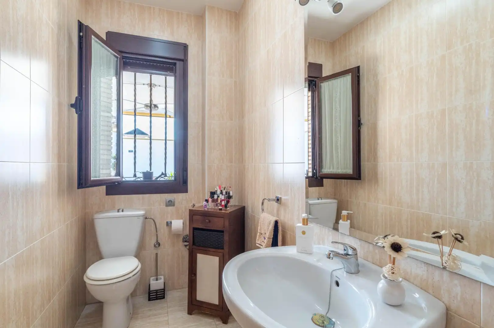 Baño de Casa o chalet en venta en Albolote con Aire acondicionado, Calefacción y Terraza