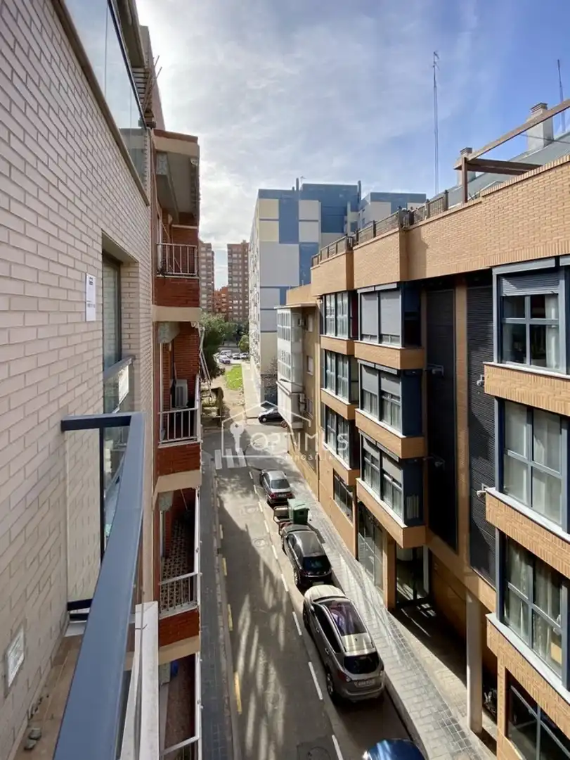 Appartamento con terrazza in vendita a Calle AMPARO BALLESTER 27, imagen 13