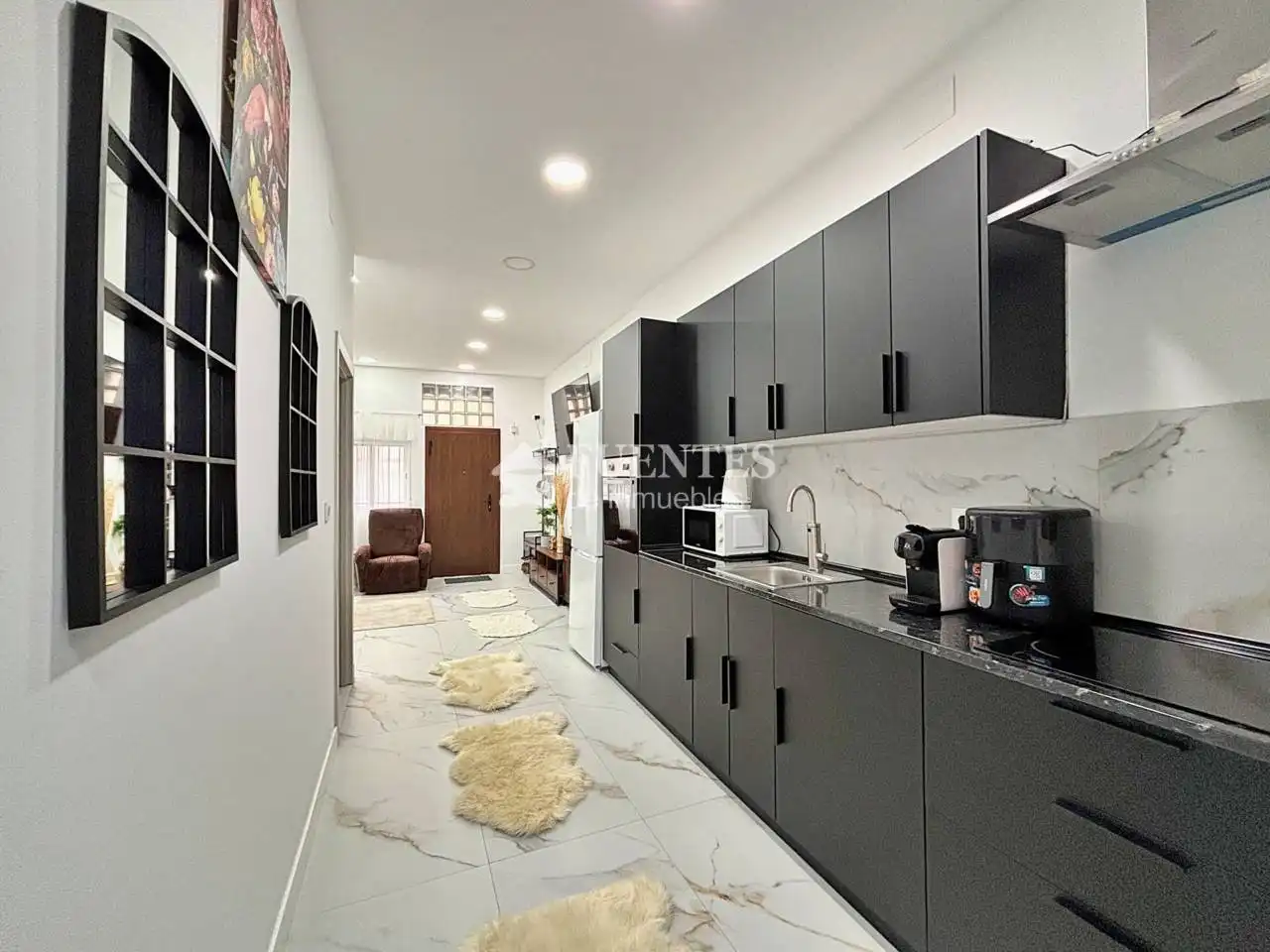 Cuina de Apartament en venda en Alicante / Alacant amb Aire condicionat i Moblat