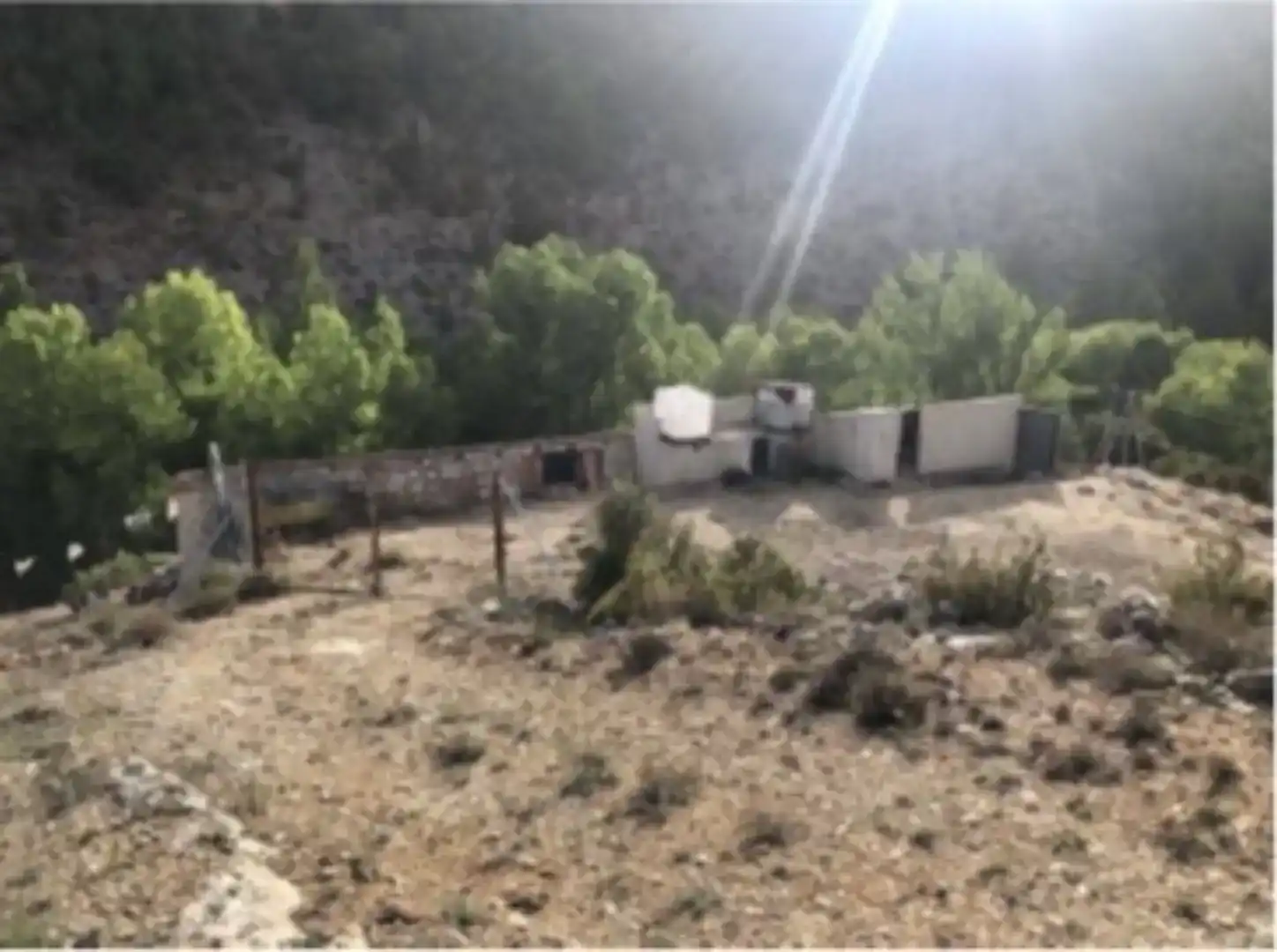 Finca rústica en venda en Salvacañete amb Jardí privat