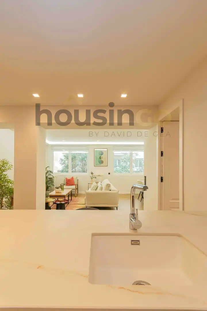 Flat with terrace for sale in Doctor Castelo, imagen 20