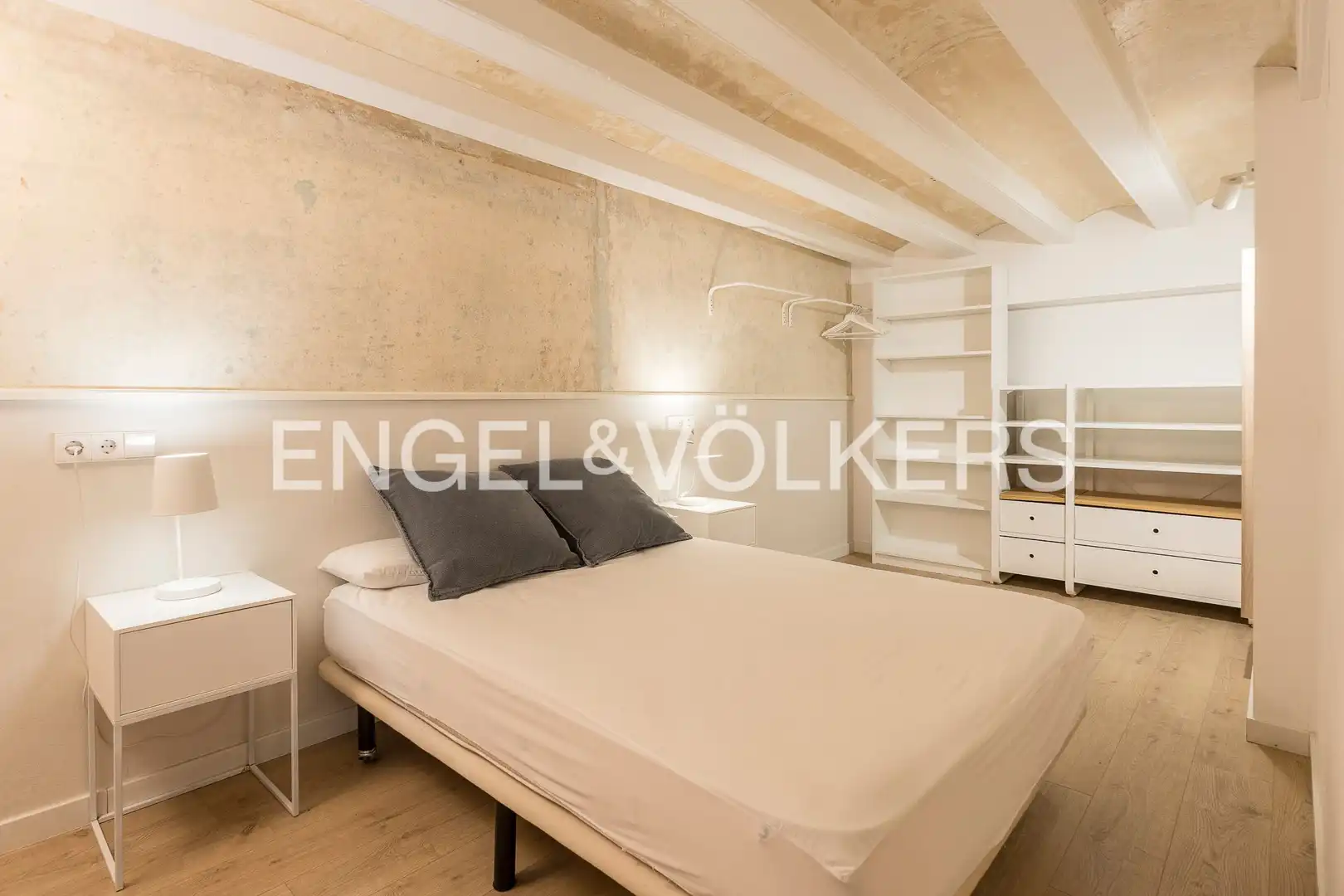 Habitación de Piso en venta en Barcelona con Aire acondicionado, Calefacción y Terraza