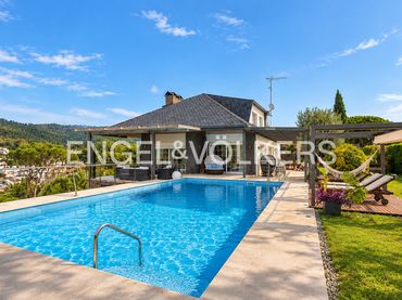 Haus mit Pool zum Verkauf in Urbanitzacions