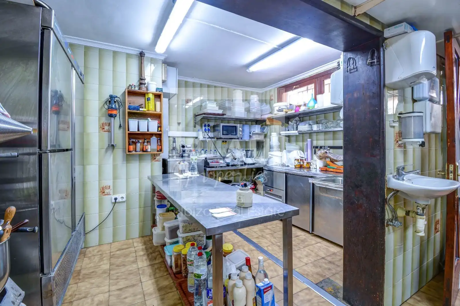 Cocina de Local en venta en Sant Josep de sa Talaia con Aire acondicionado, Terraza y Amueblado