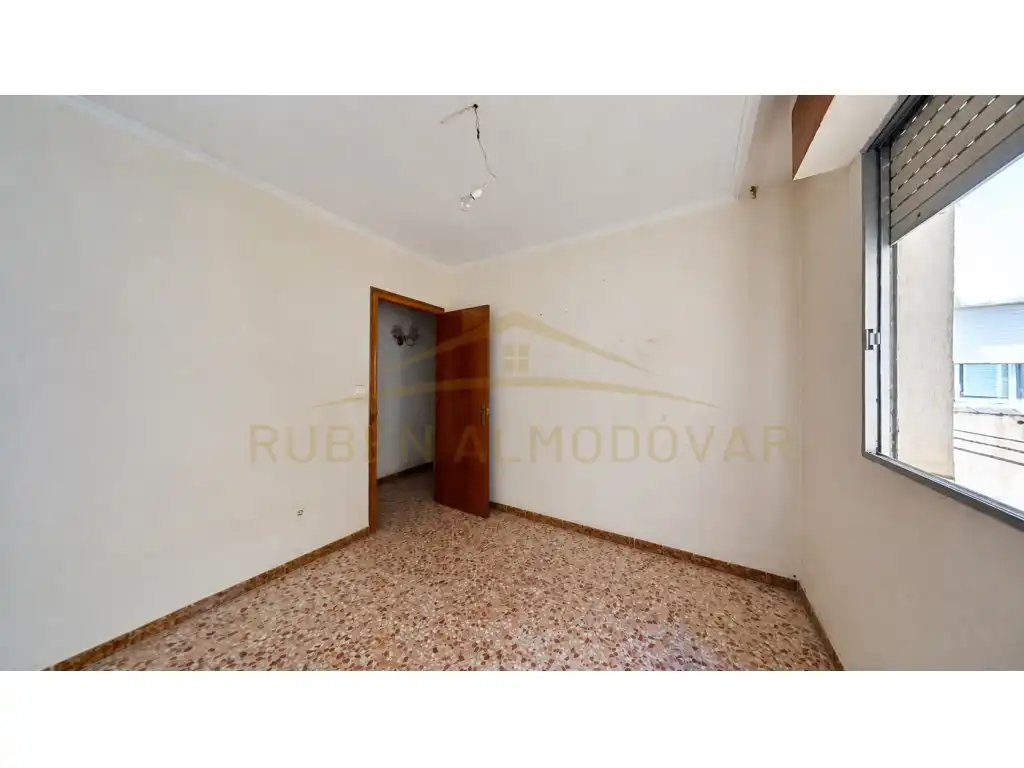 Wohnung mit Aufzug zum Verkauf in Calle Rey Don Felipe Ii 7, imagen 12