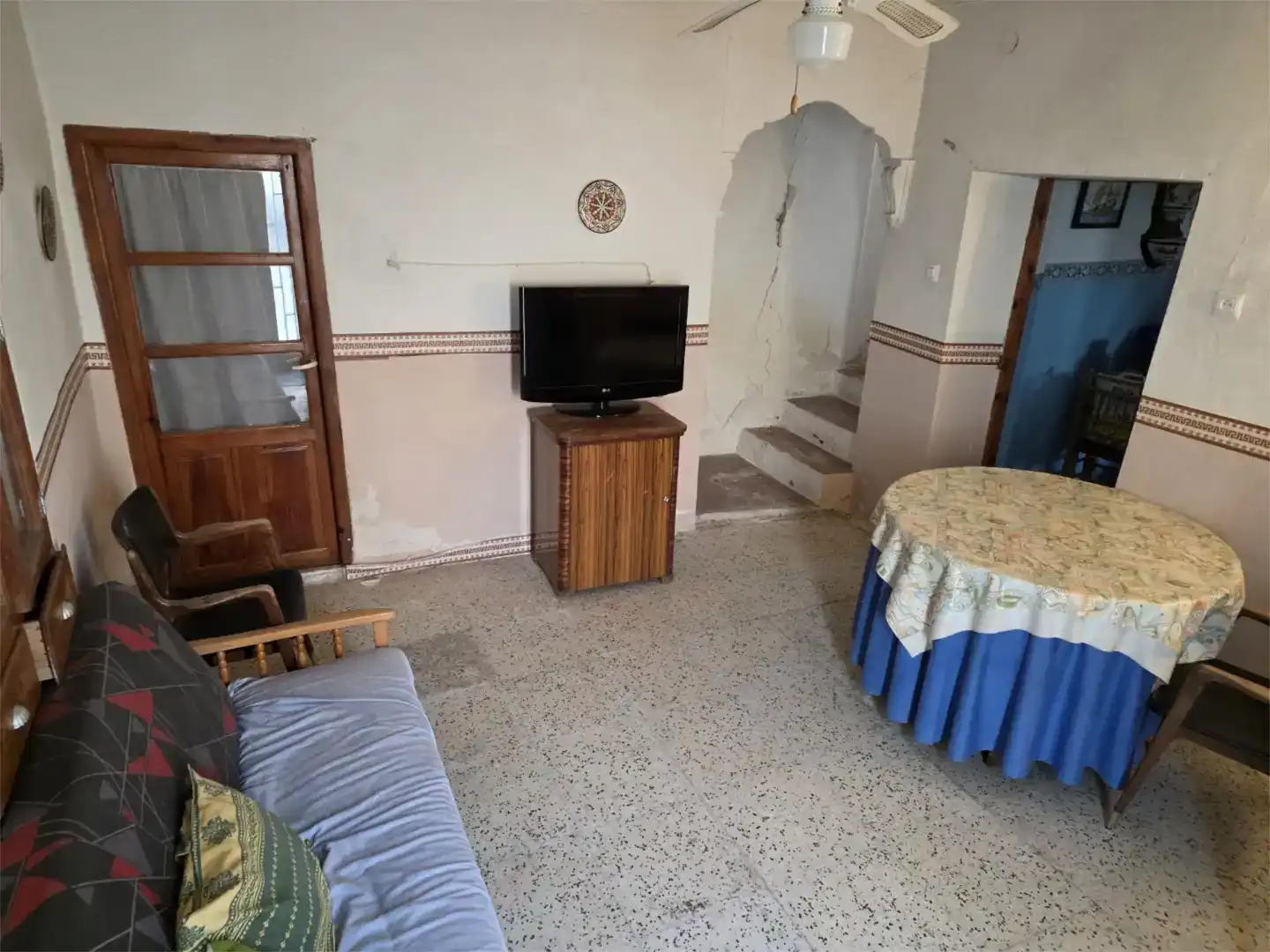 Living room of Houses for sale in Mahora  with Private garden and Furnished