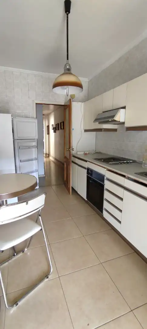 Cuina de Pis en venda en Ourense Capital  amb Calefacció, Forn i Balcó
