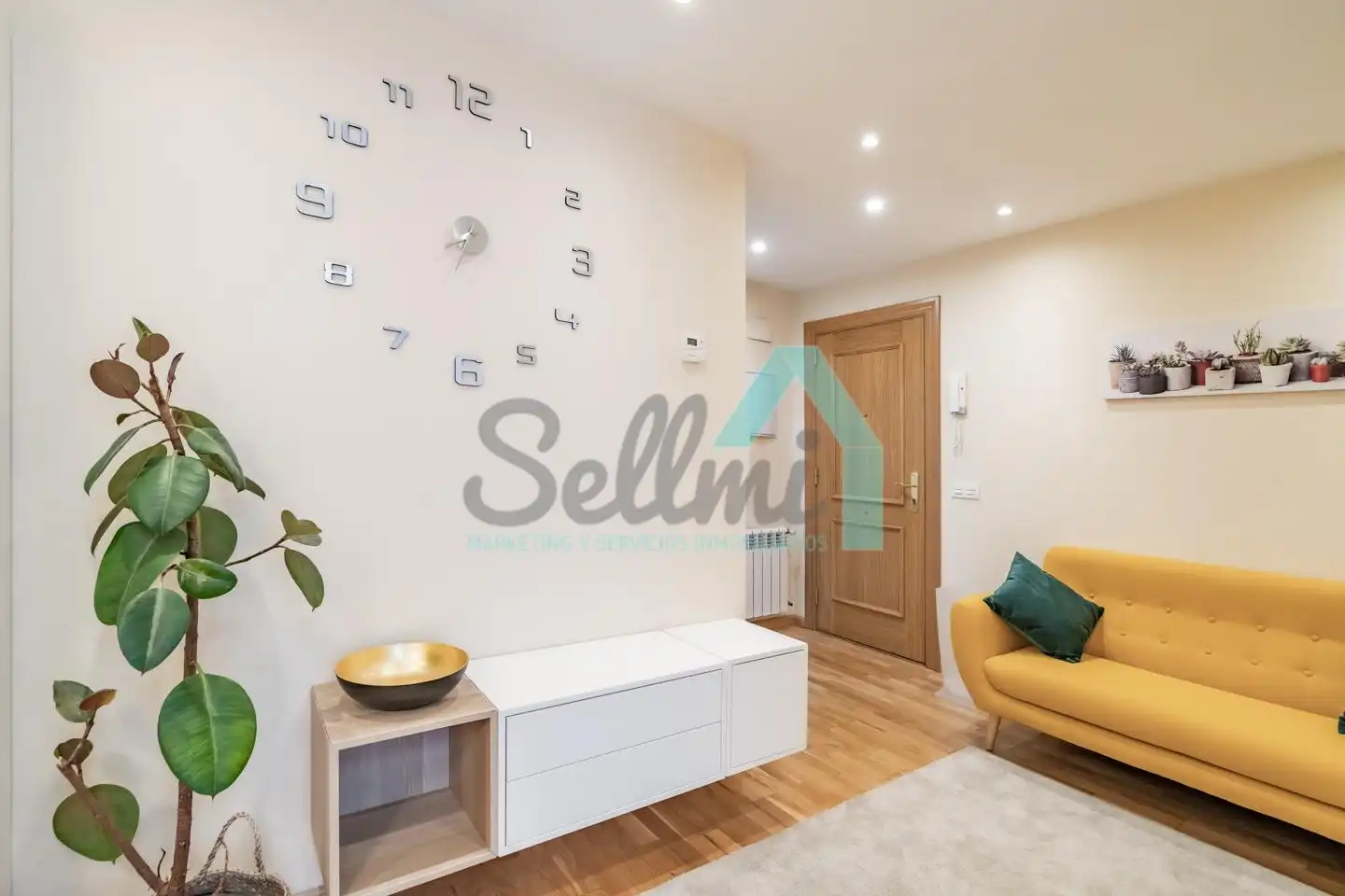 Piso en venta en Oviedo  con Calefacción y Terraza